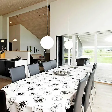 Three-bedroom Holiday In 13 בית נופש